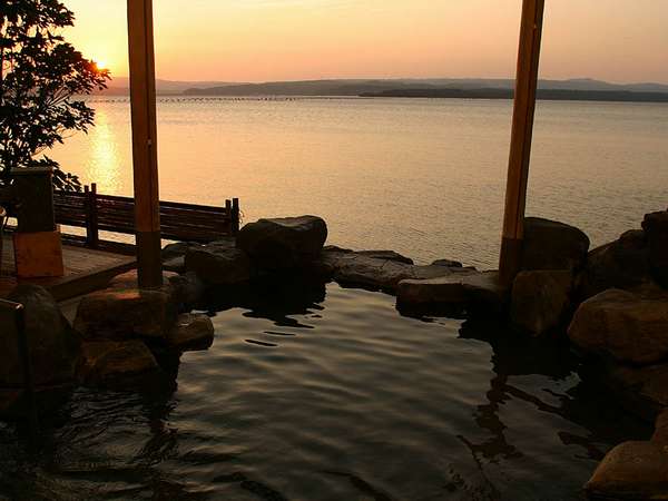 Open-air bath